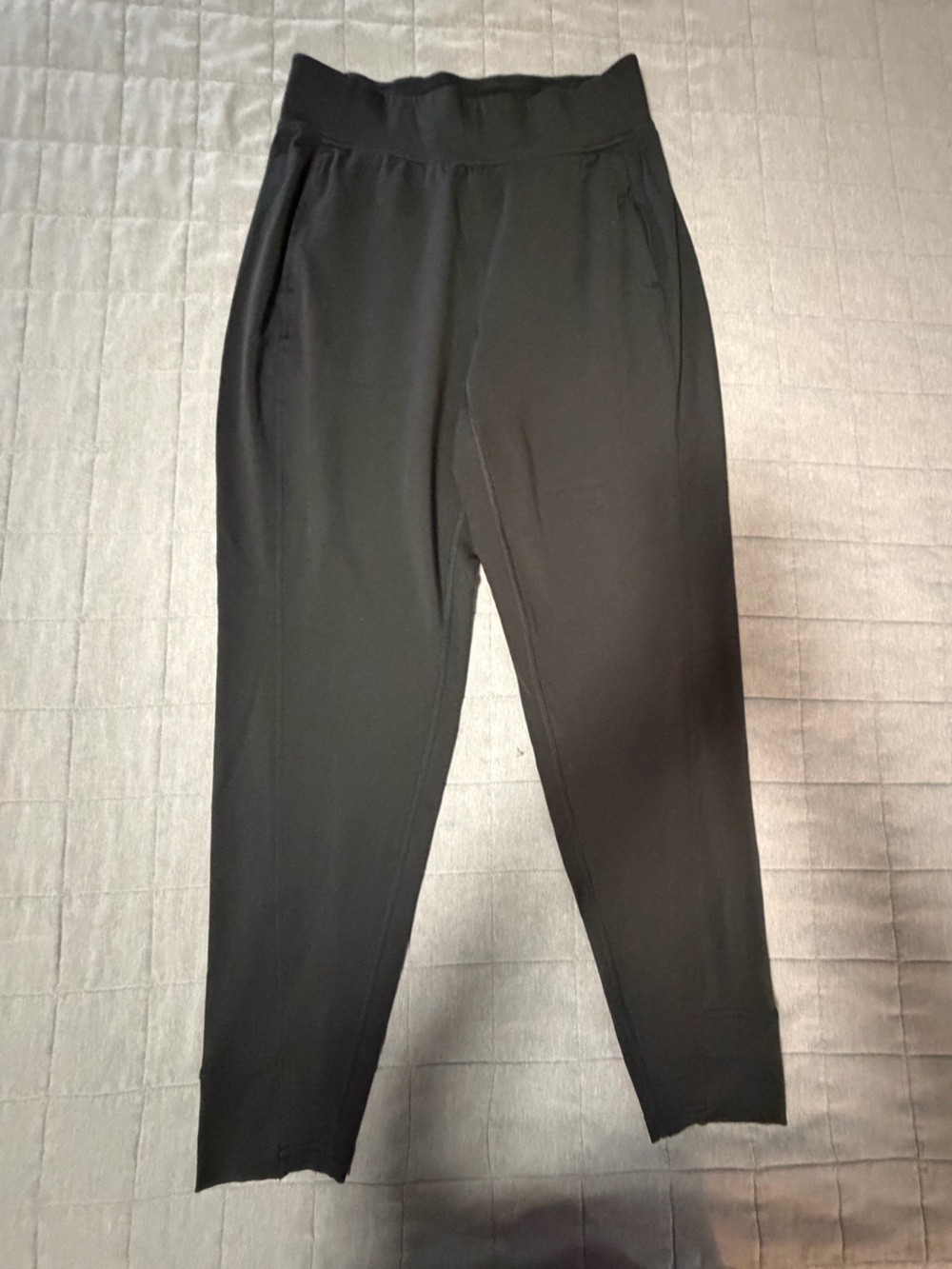 Lululemon - Fleece Lined Running Jogger - Size 8